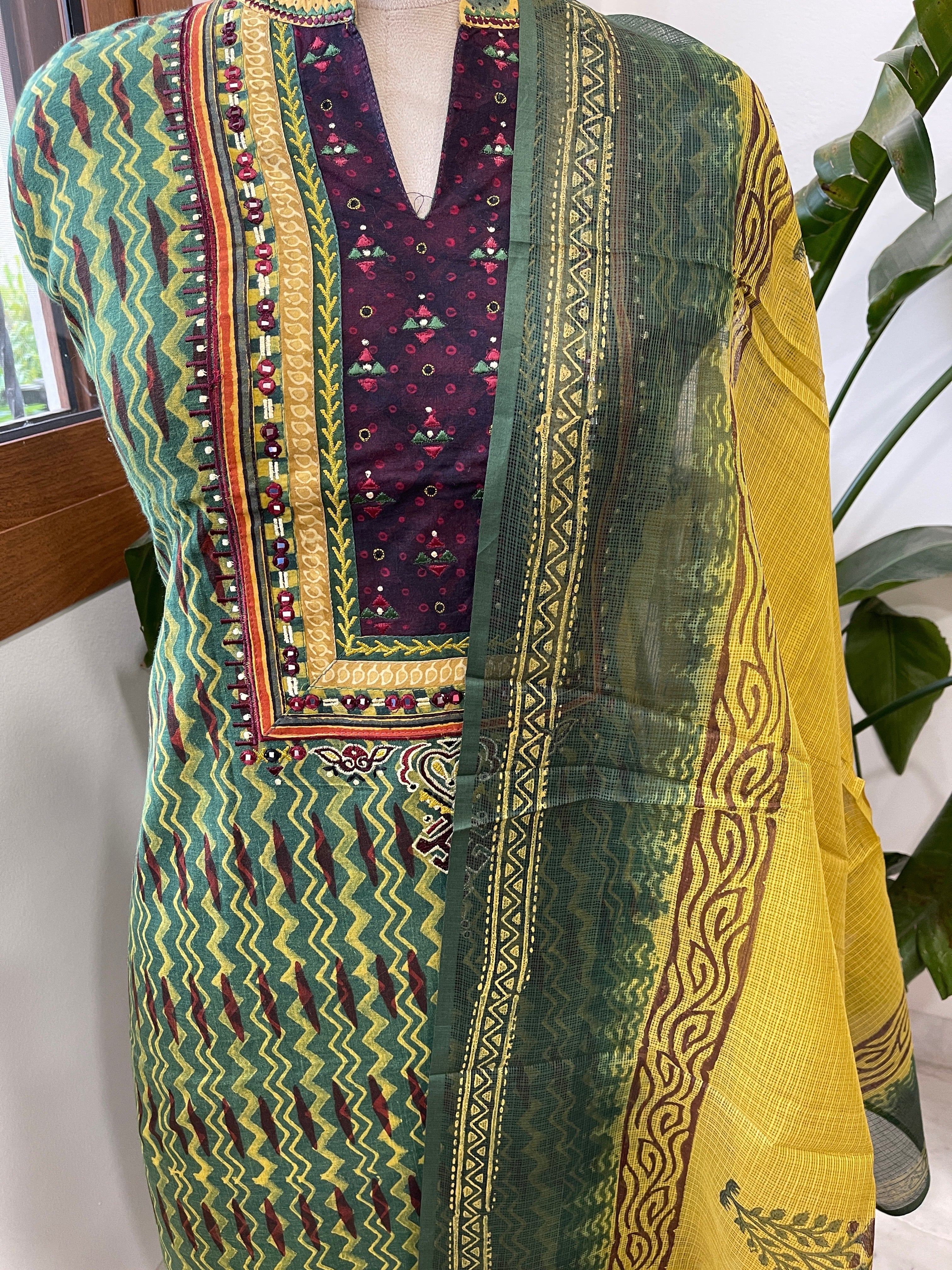 Handblock Printed Embroidered Suit Set with Patchwork in Pure Cotton - Masakalee