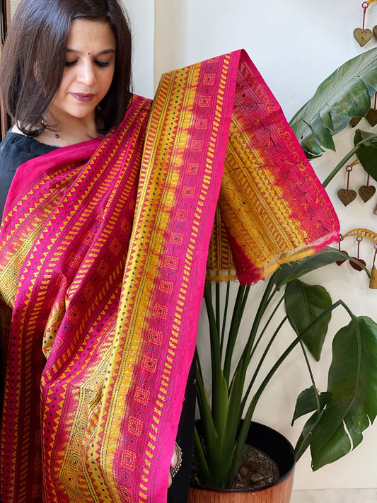 Handmade Kantha Dupatta in Silk - Masakalee