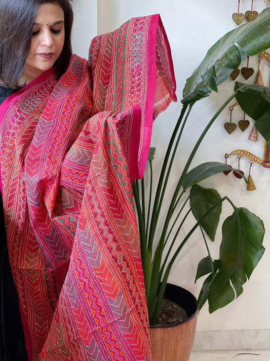 Handmade Kantha Dupatta in Silk - Masakalee