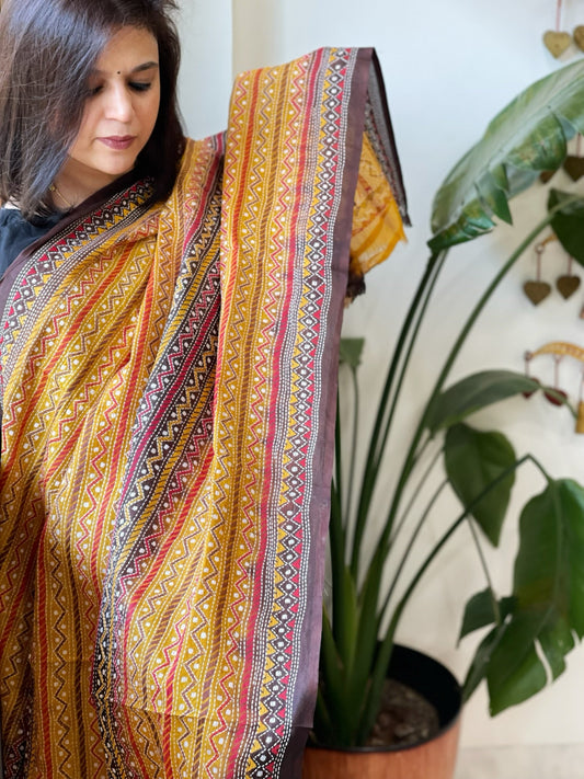 Handmade Kantha Dupatta in Silk - Masakalee