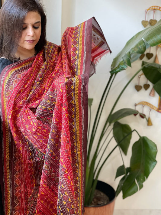 Handmade Kantha Dupatta in Silk - Masakalee
