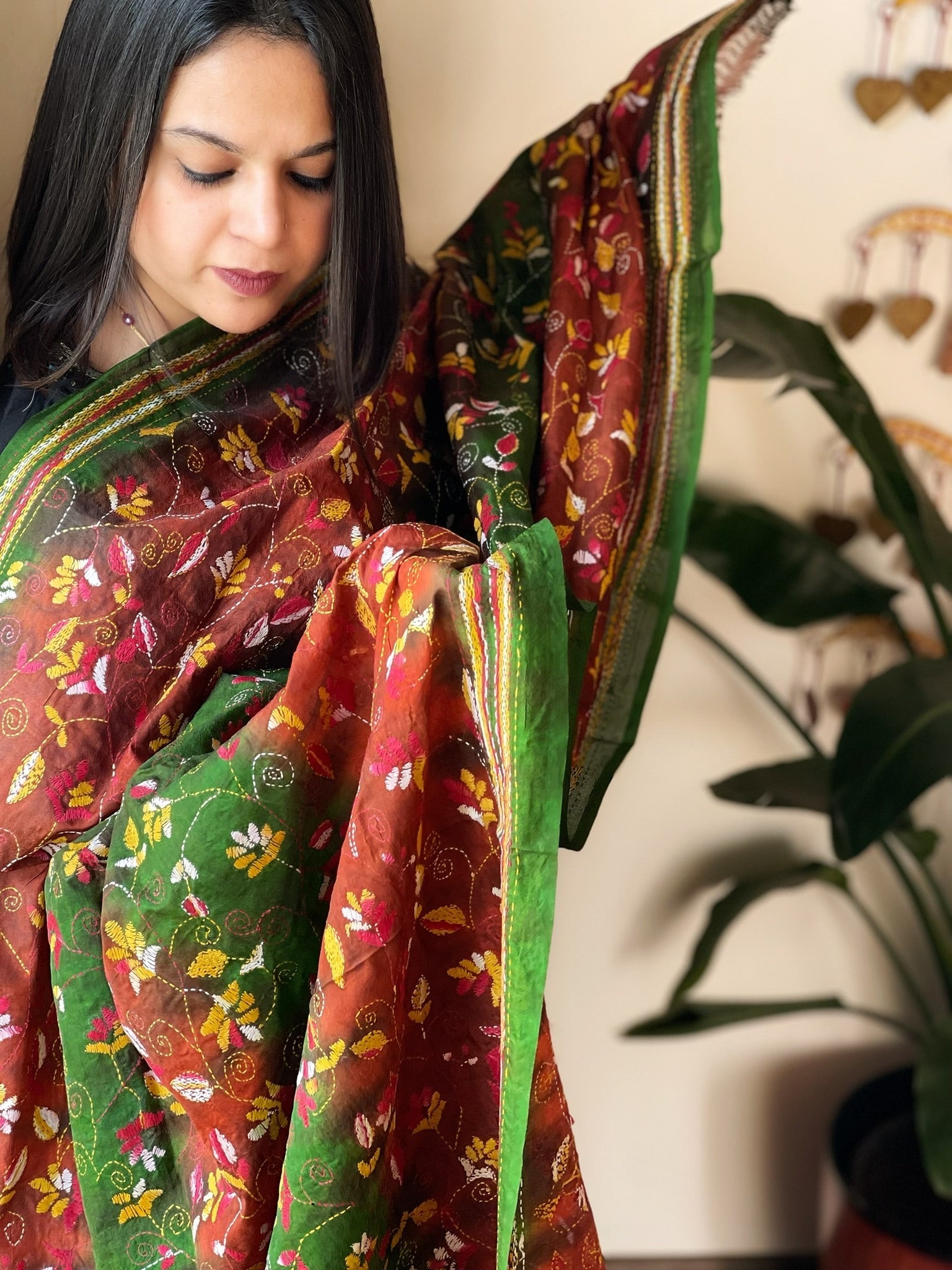 Handmade Kantha Dupatta in Silk - Masakalee