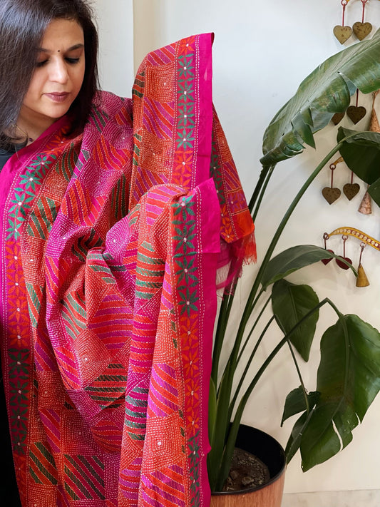 Handmade Kantha Dupatta in Silk - Masakalee