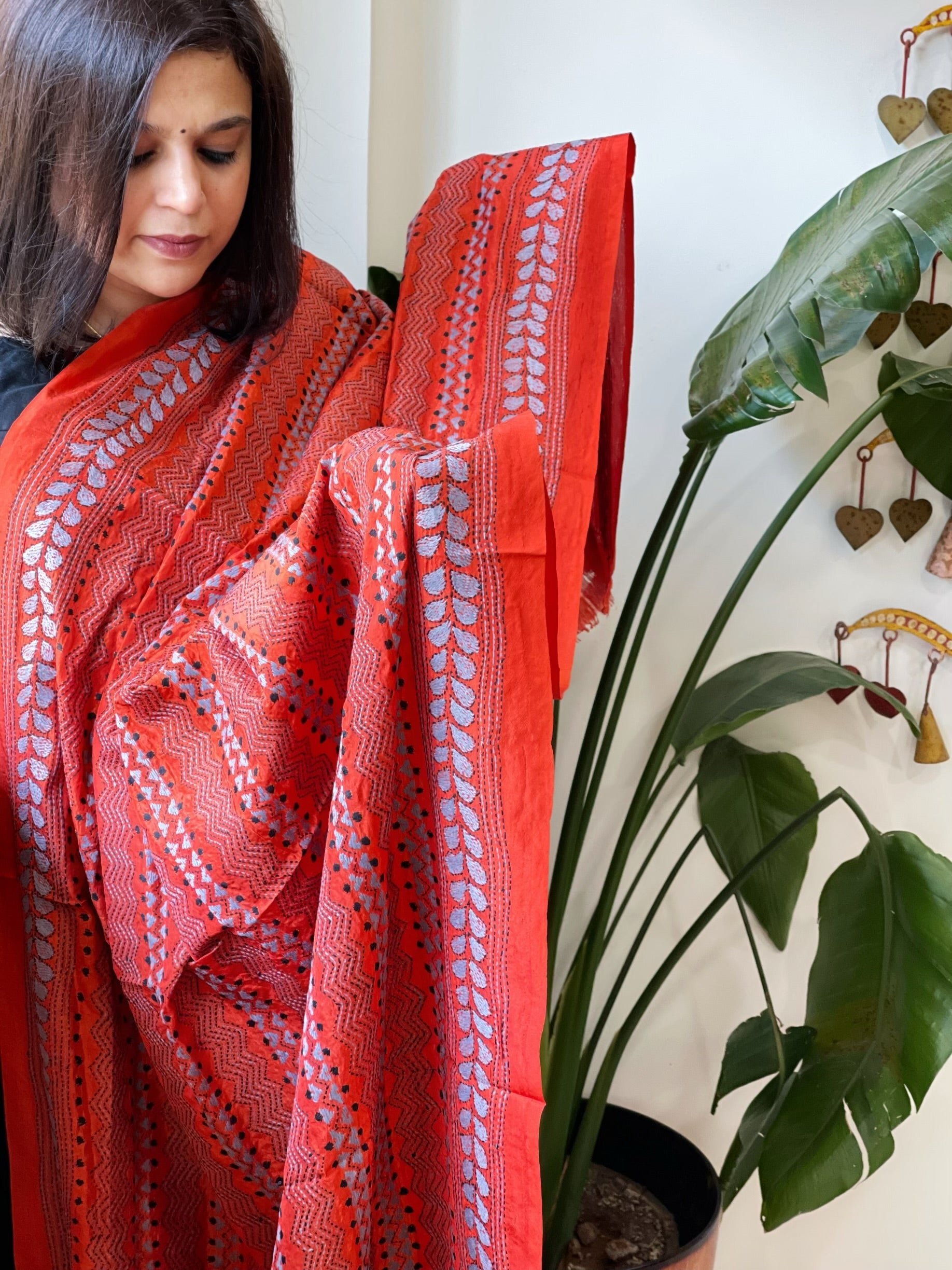 Handmade Kantha Dupatta in Silk - Masakalee