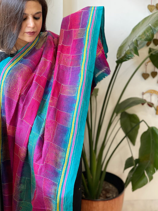 Handmade Kantha Dupatta in Silk - Masakalee