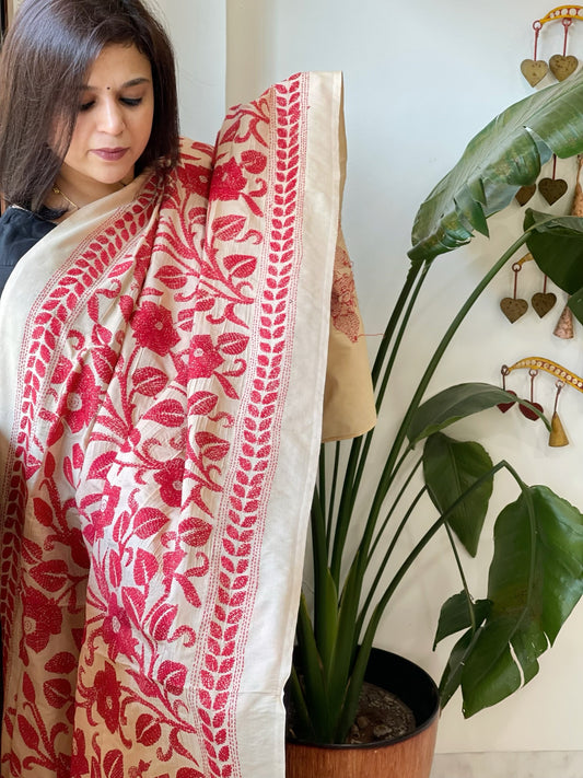 Handmade Kantha Dupatta in Silk - Masakalee
