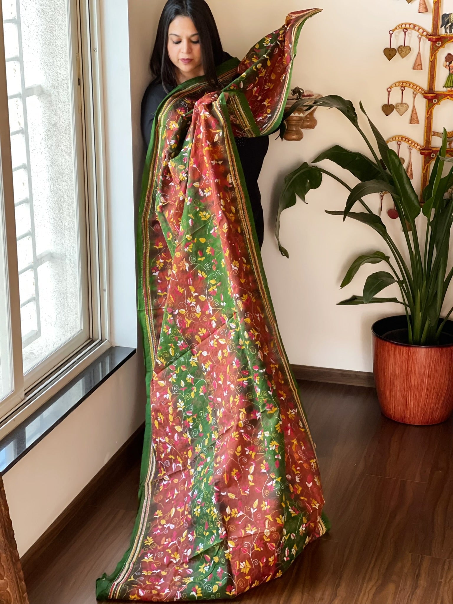 Handmade Kantha Dupatta in Silk - Masakalee