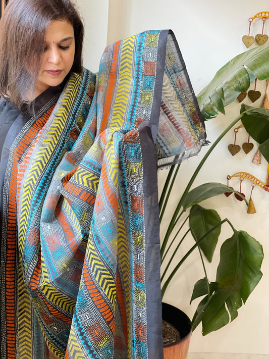 Handmade Kantha Dupatta in Silk - Masakalee