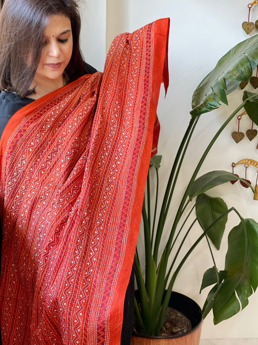 Handmade Kantha Dupatta in Silk - Masakalee