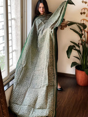 Handmade Kantha Dupatta in Silk - Masakalee