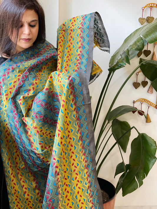 Handmade Kantha Dupatta in Silk - Masakalee