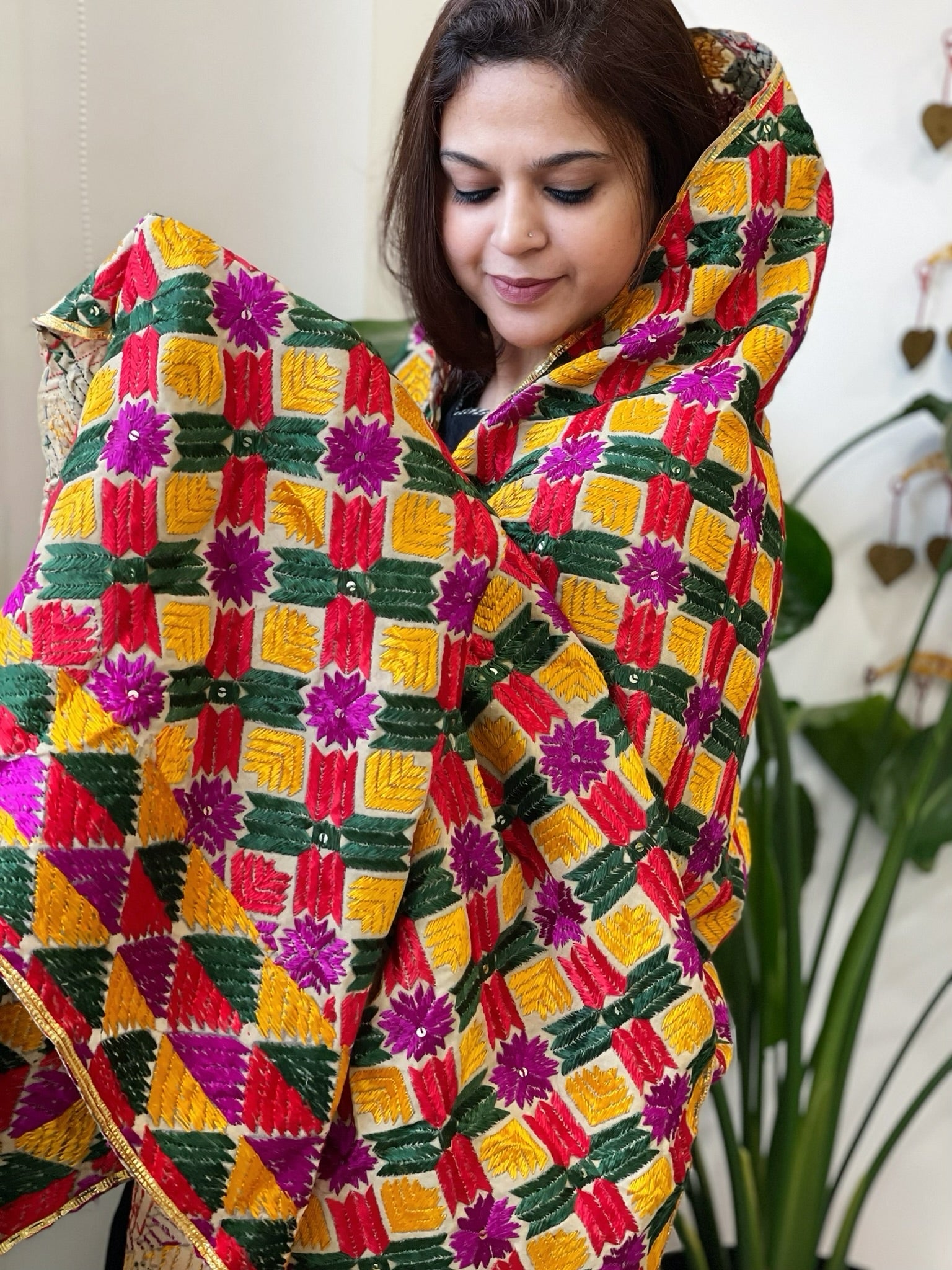 Handmade Phulkari Dupatta in Cotton - Masakalee