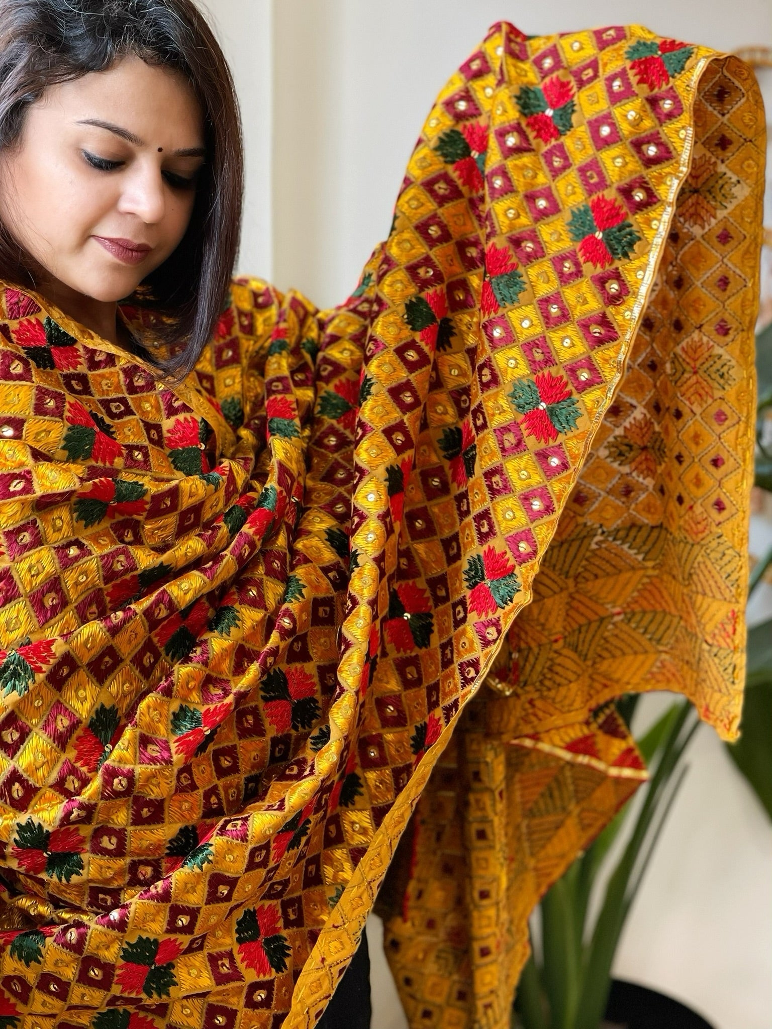 Handmade Phulkari Dupatta in Cotton - Masakalee