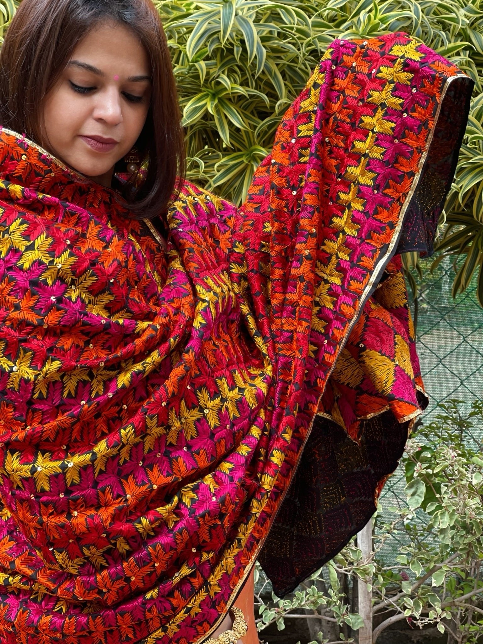 Handmade Phulkari Dupatta in Cotton - Masakalee