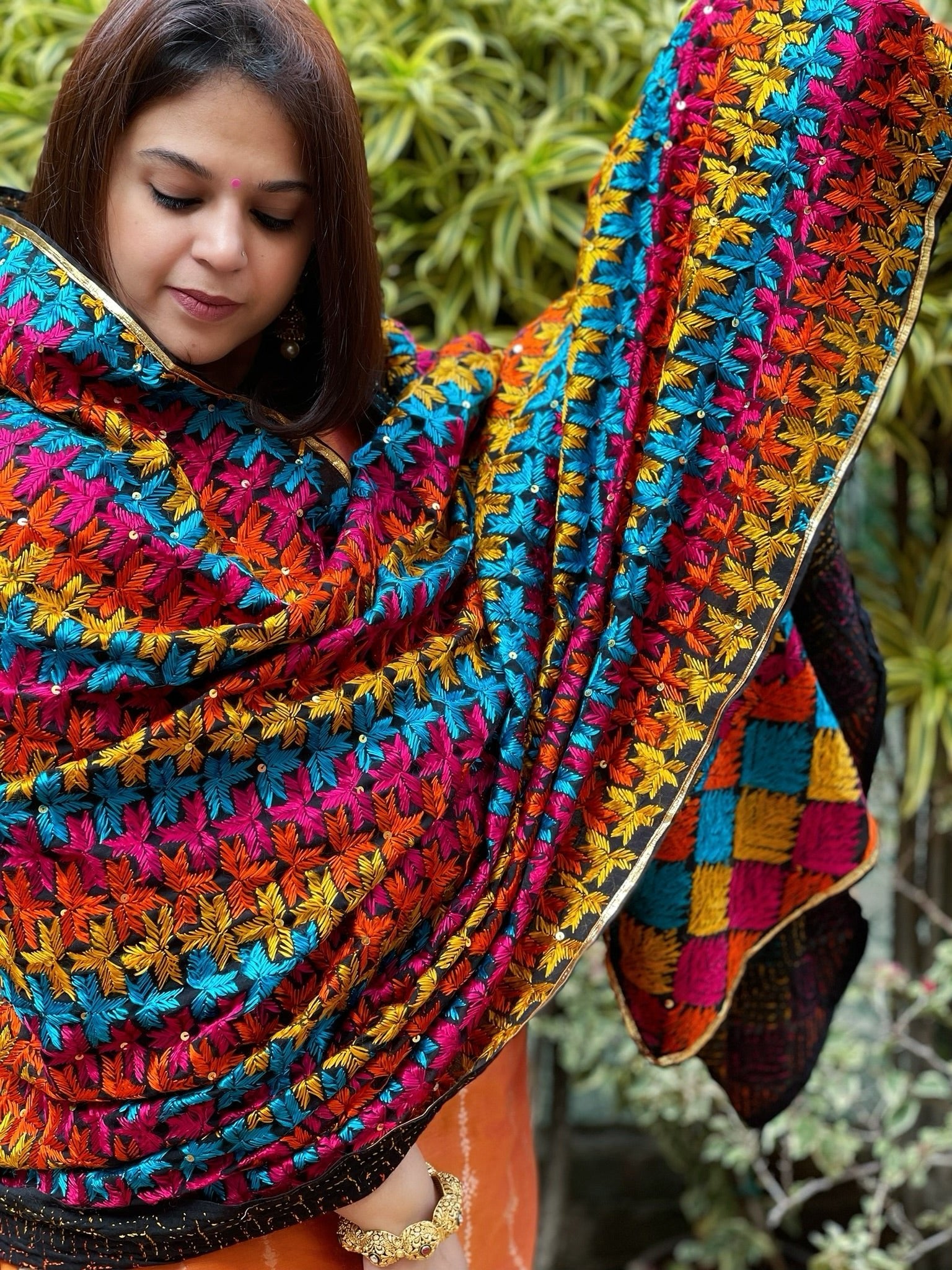 Handmade Phulkari Dupatta in Cotton - Masakalee