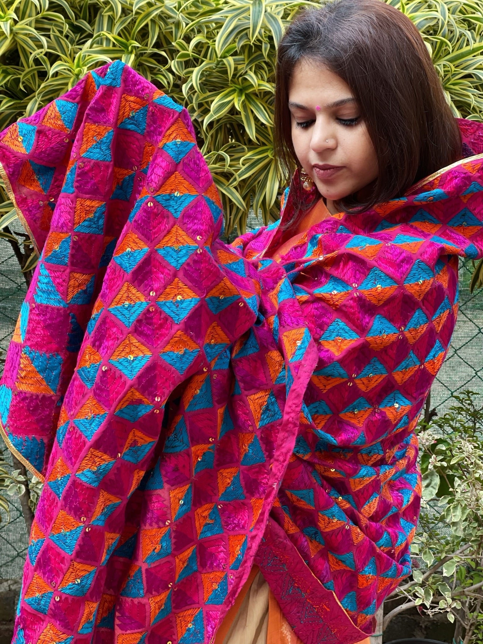 Handmade Phulkari Dupatta in Cotton - Masakalee
