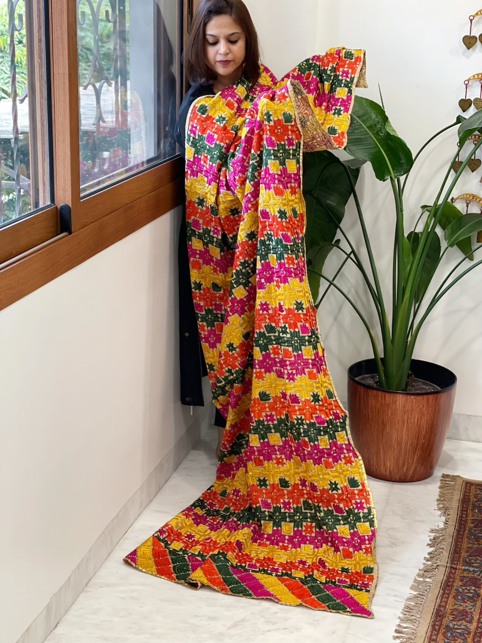 Handmade Phulkari Dupatta in Cotton - Masakalee