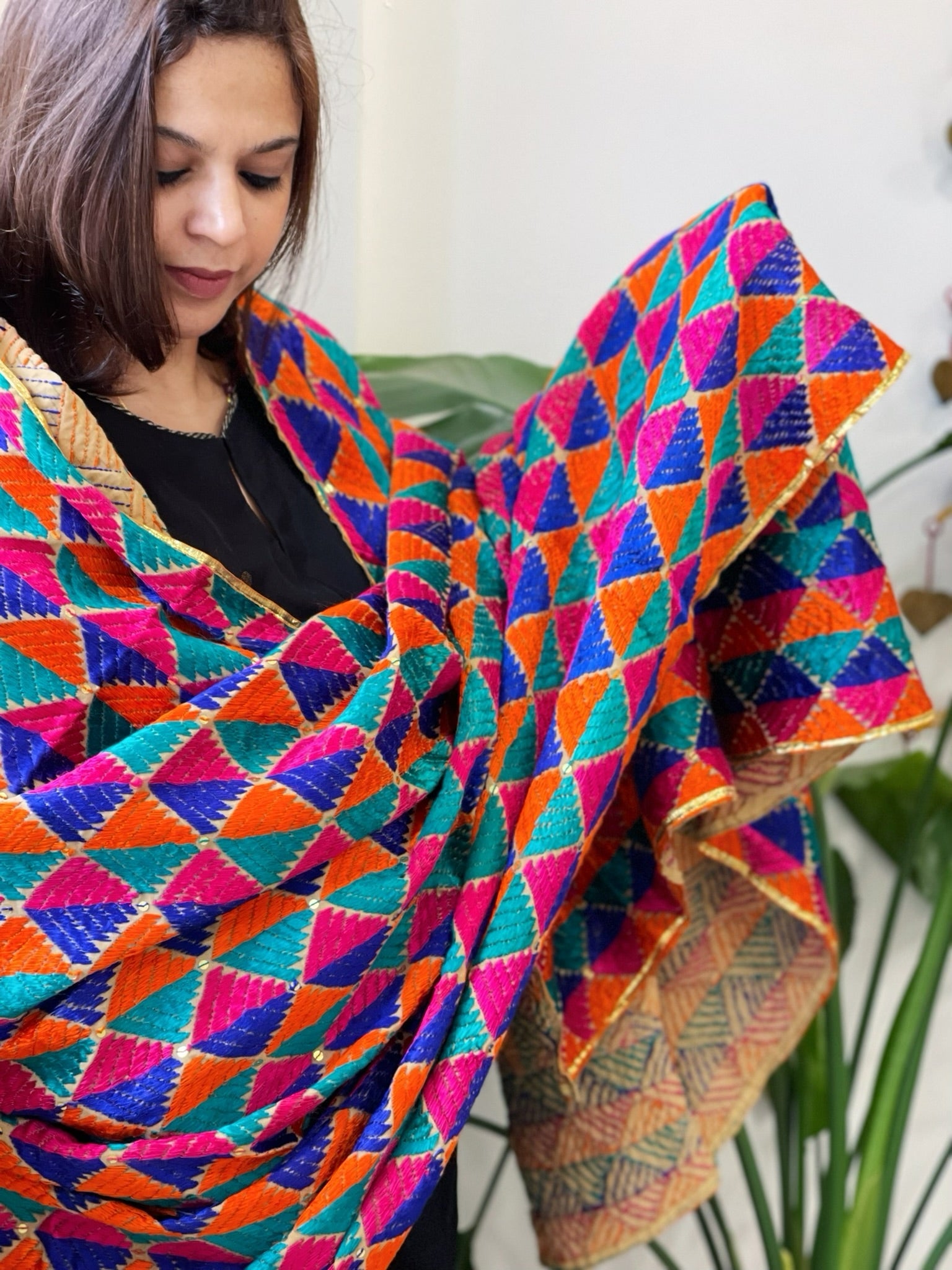 Handmade Phulkari Dupatta in Cotton - Masakalee