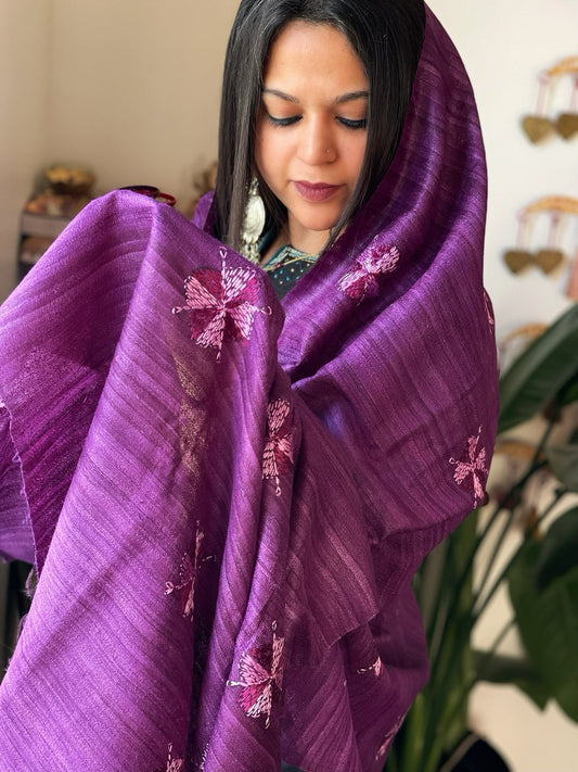 Handmade Phulkari Dupatta in Pure Geecha - Tussar Silk - Masakalee