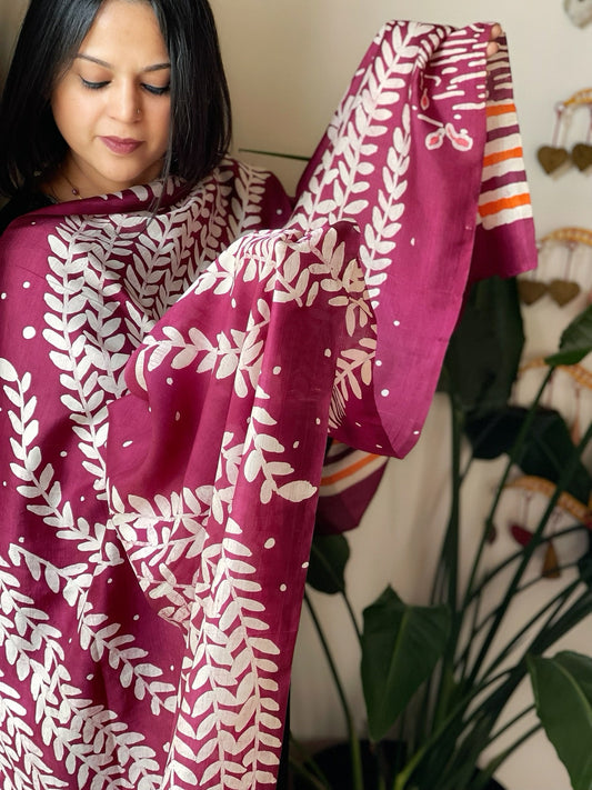 Handpainted & Batik Hand Dyed Dupatta in Handwoven Mul Silk - Masakalee