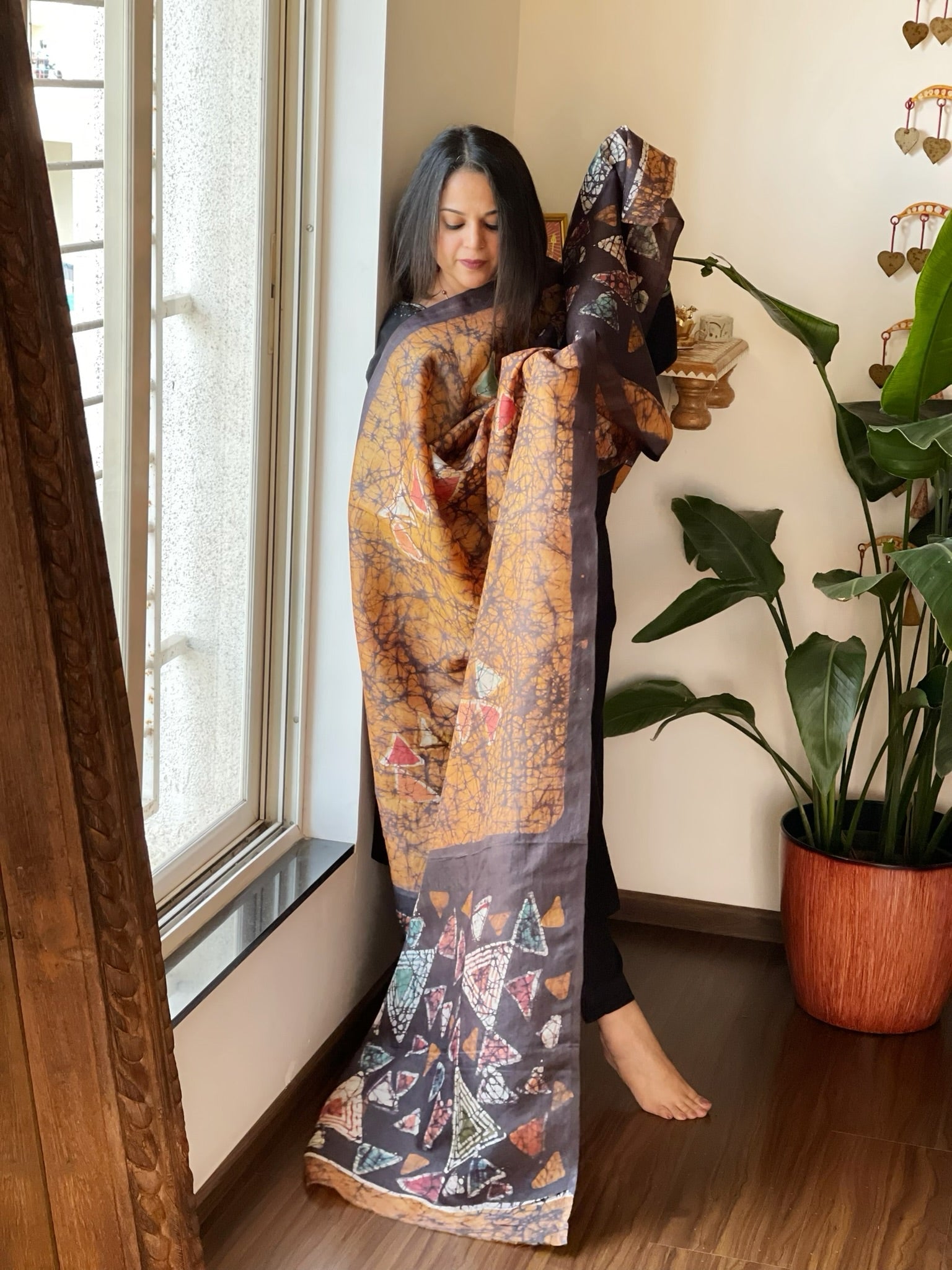 Handpainted Dupatta in Tussar Silk - Masakalee