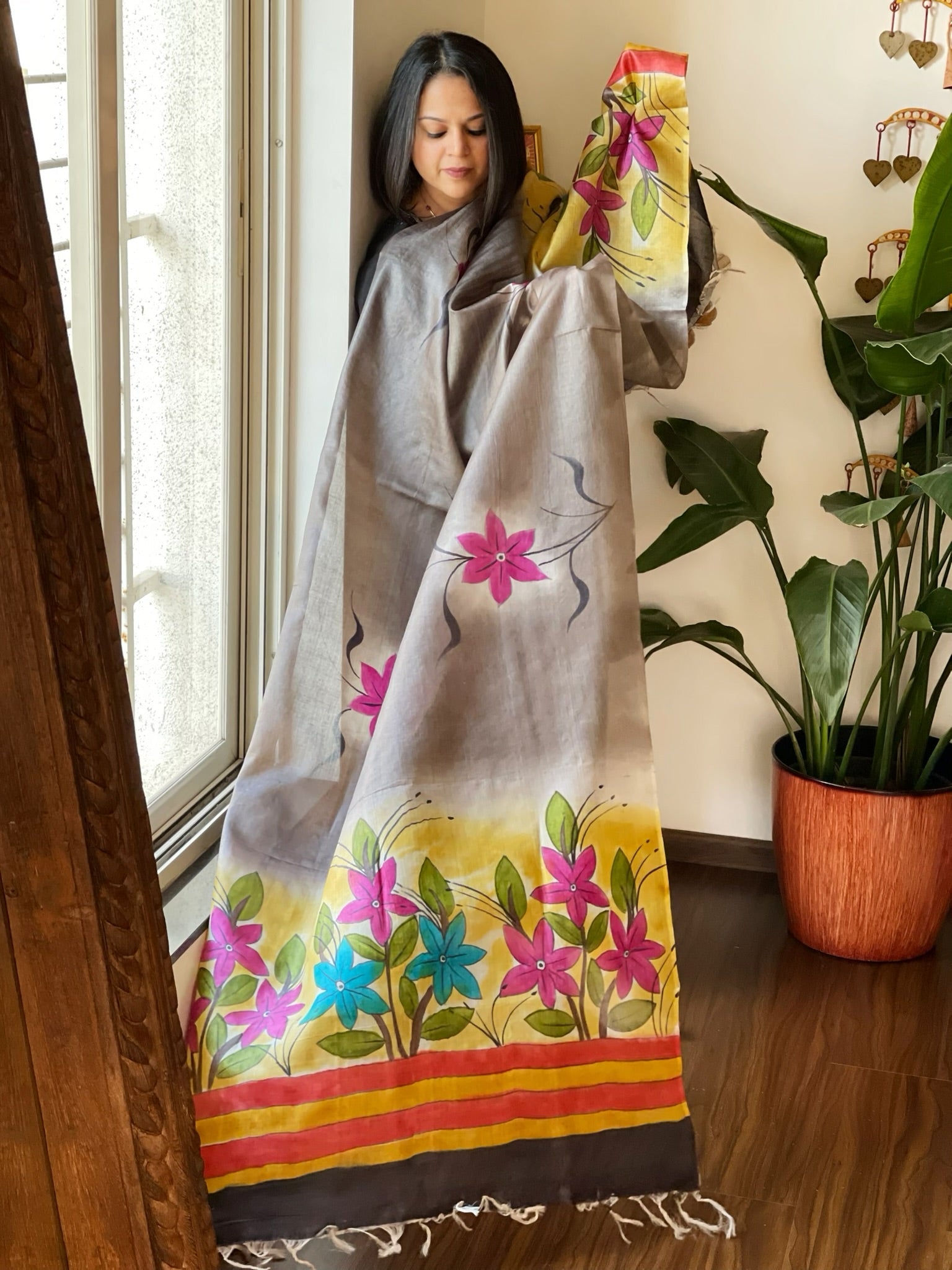 Handpainted Dupatta in Tussar Silk - Masakalee