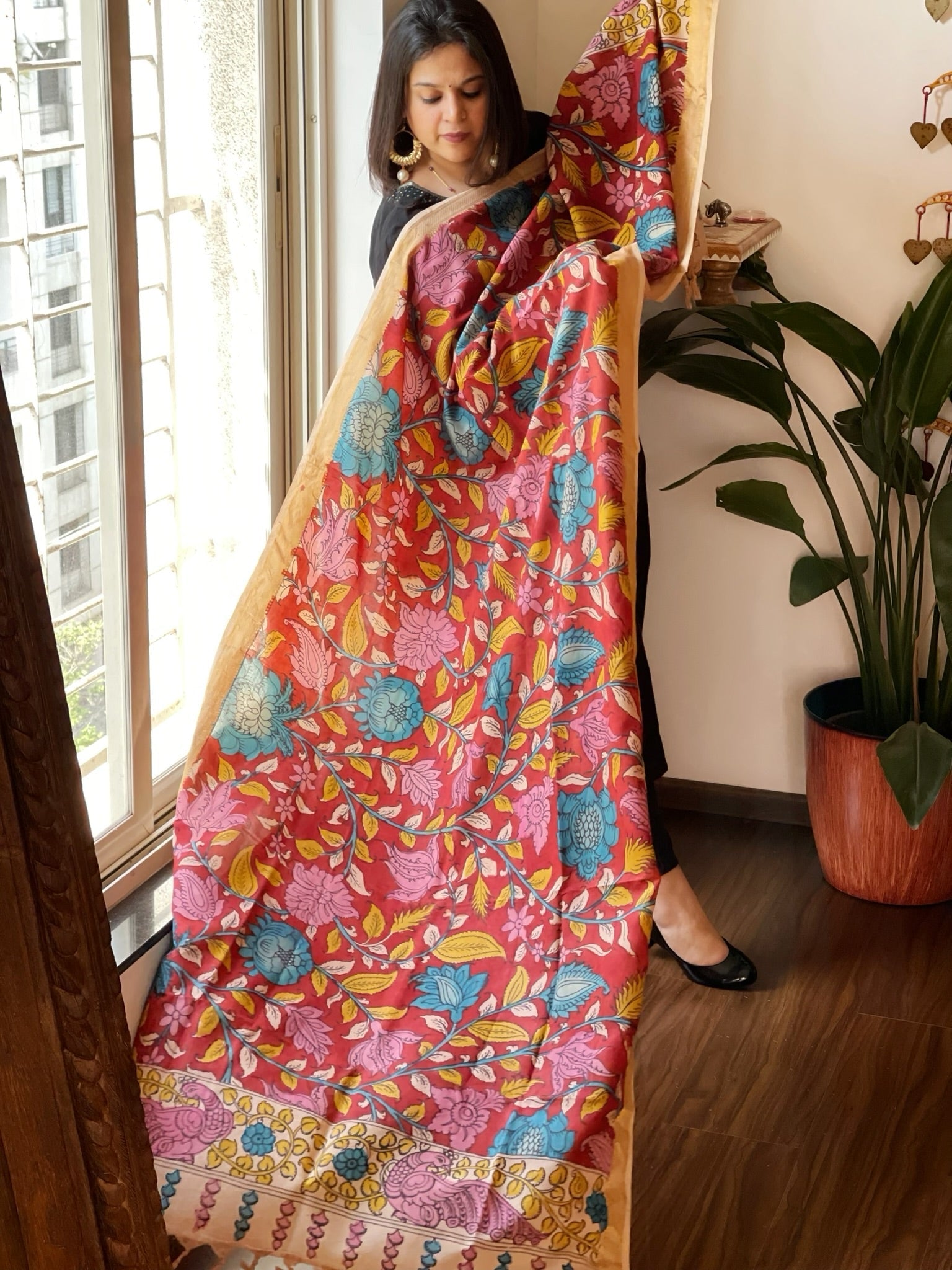 Handpainted Kalamkari Dupatta in Chennuri Silk - Masakalee