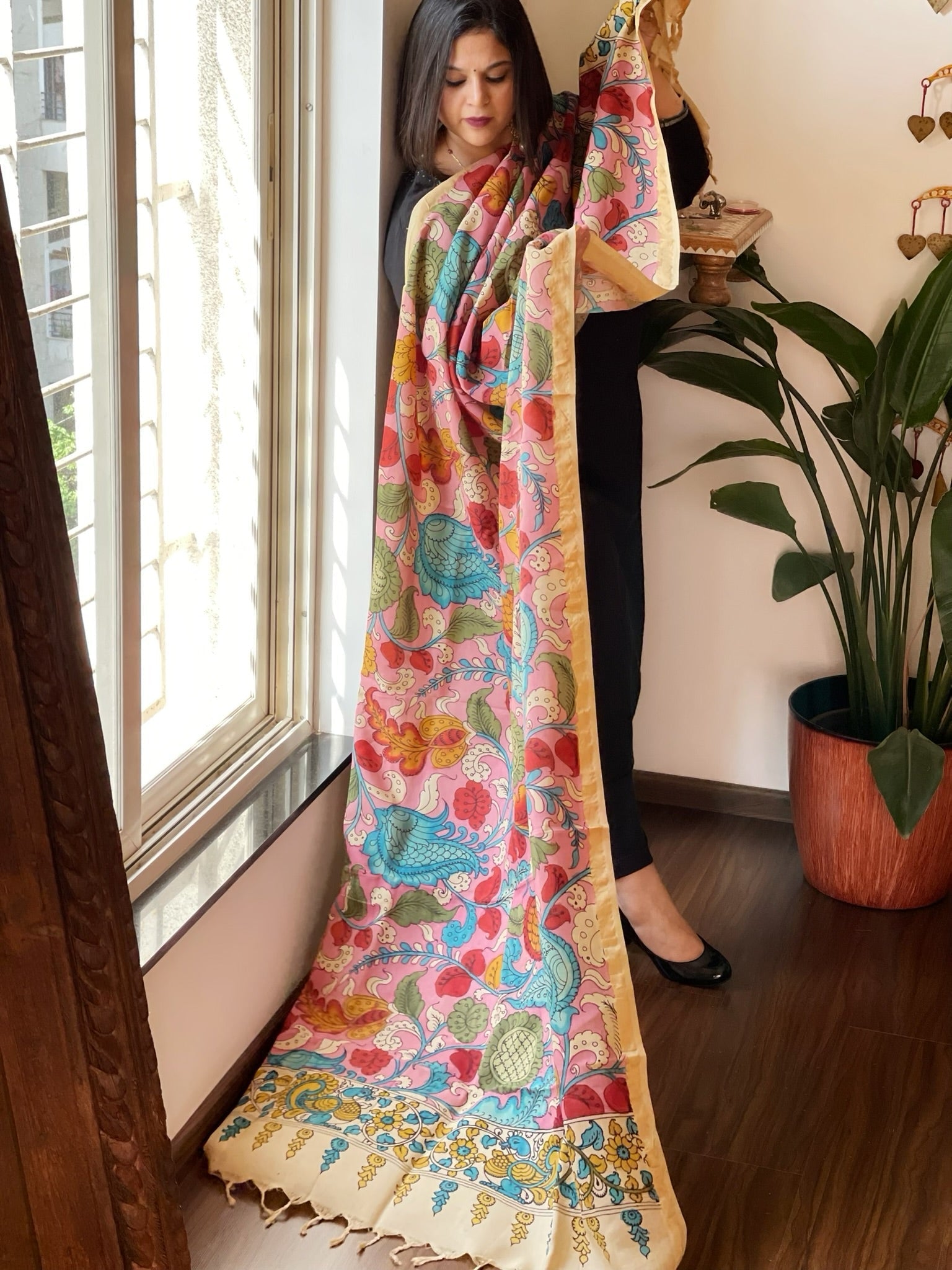 Handpainted Kalamkari Dupatta in Chennuri Silk - Masakalee