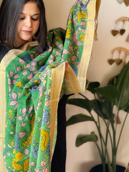 Handpainted Kalamkari Dupatta in Chennuri Silk - Masakalee