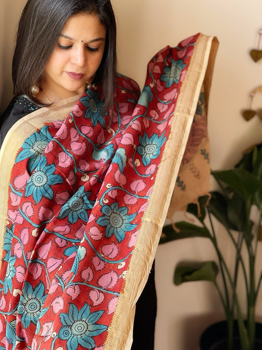 Handpainted Kalamkari Dupatta in Chennuri Silk - Masakalee