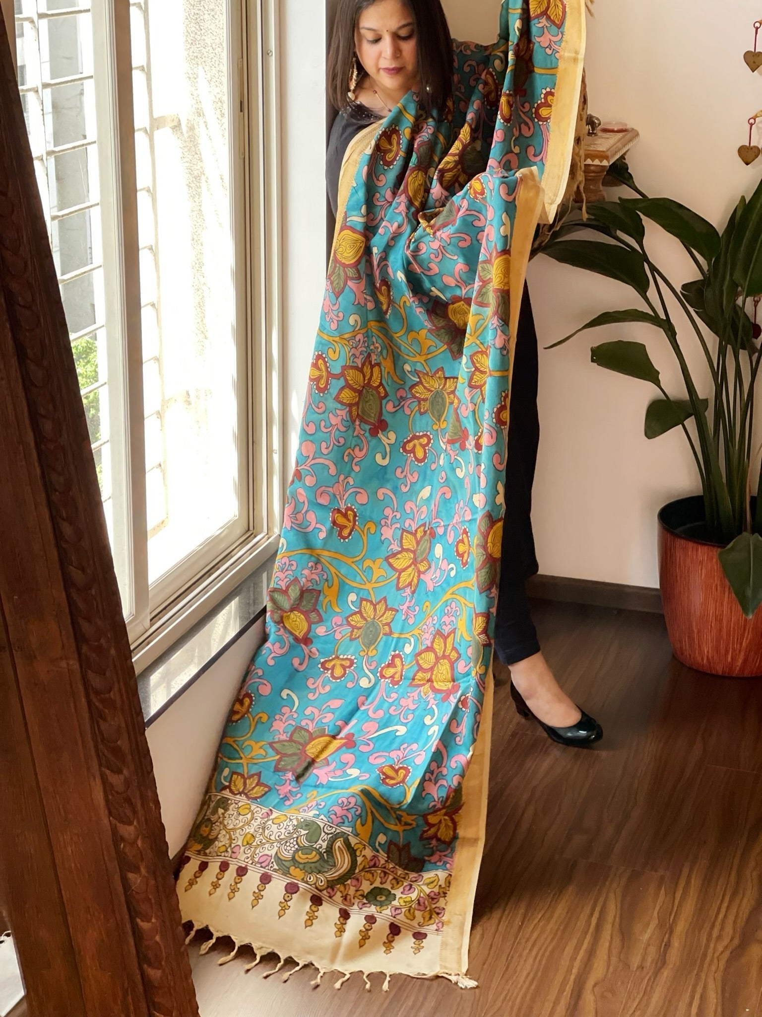 Handpainted Kalamkari Dupatta in Chennuri Silk - Masakalee