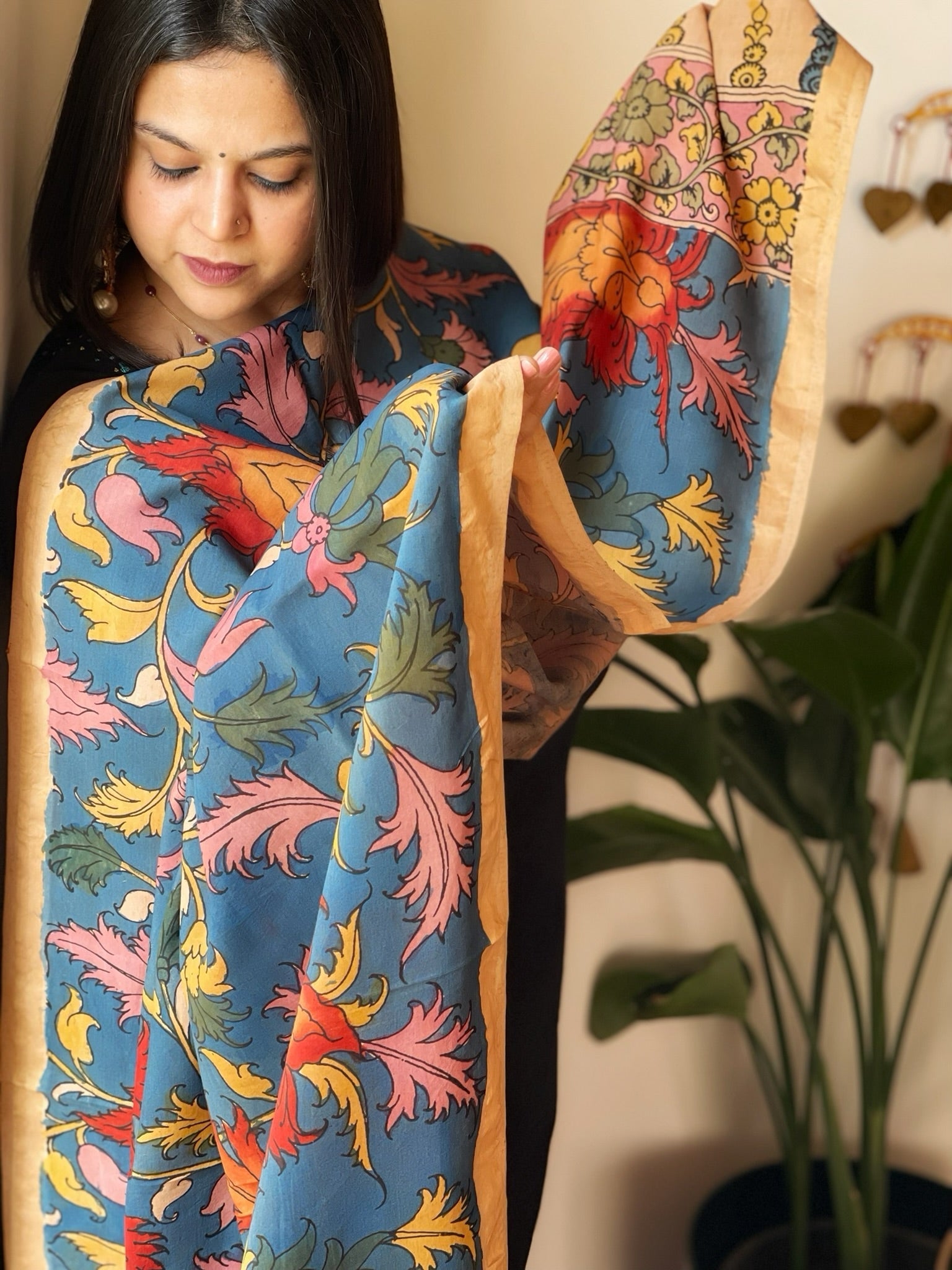 Handpainted Kalamkari Dupatta in Chennuri Silk - Masakalee