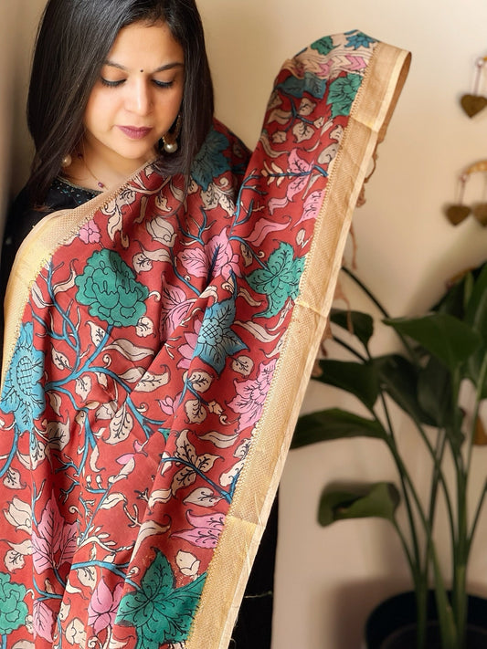 Handpainted Kalamkari Dupatta in Chennuri Silk - Masakalee