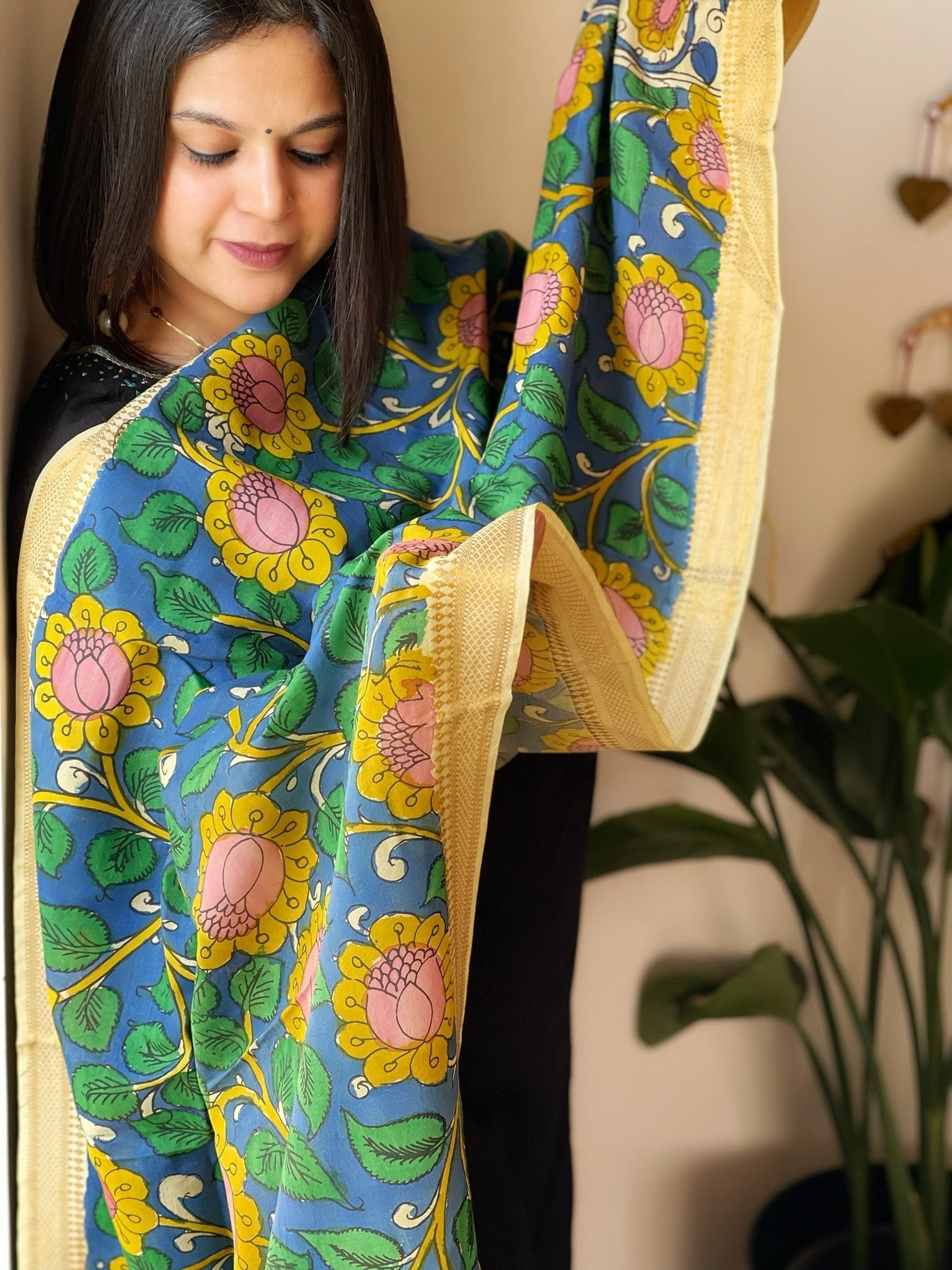 Handpainted Kalamkari Dupatta in Chennuri Silk - Masakalee