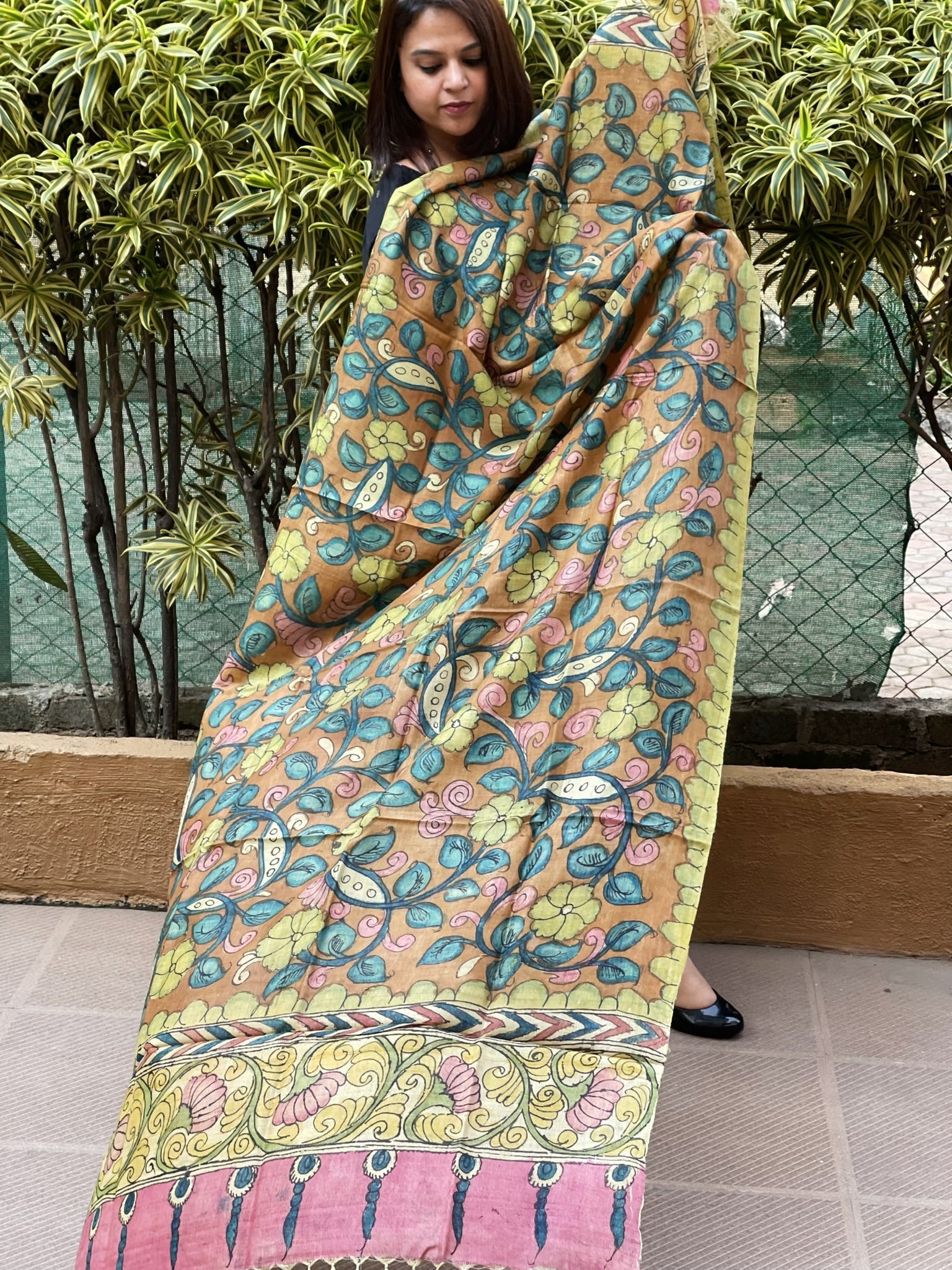 Handpainted Kalamkari Dupatta in Tussar Silk - Masakalee