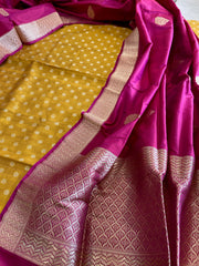 Handwoven Banarasi Suit Set in Pure Silk - Masakalee