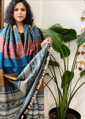 Handwoven Bhujodi Shawl in Pure Tussar and Wool - Masakalee