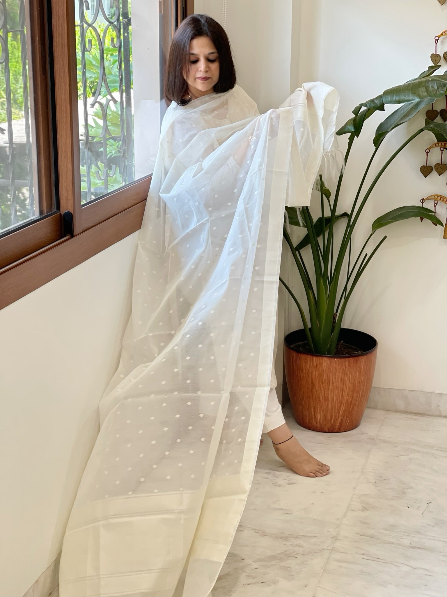 Handwoven Chanderi Dupatta with Self Design - Masakalee