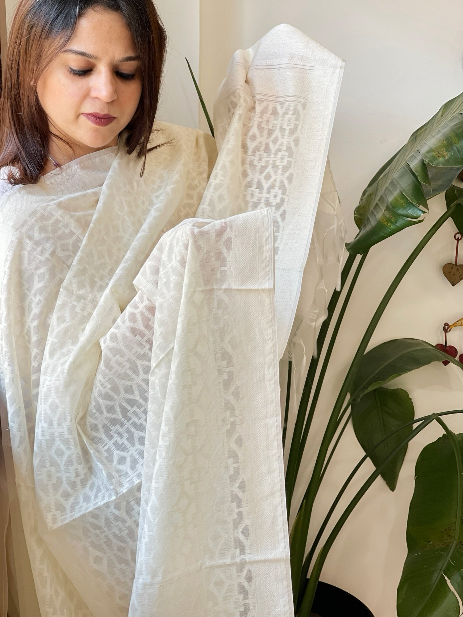 Handwoven Chanderi Dupatta with Self Design - Masakalee