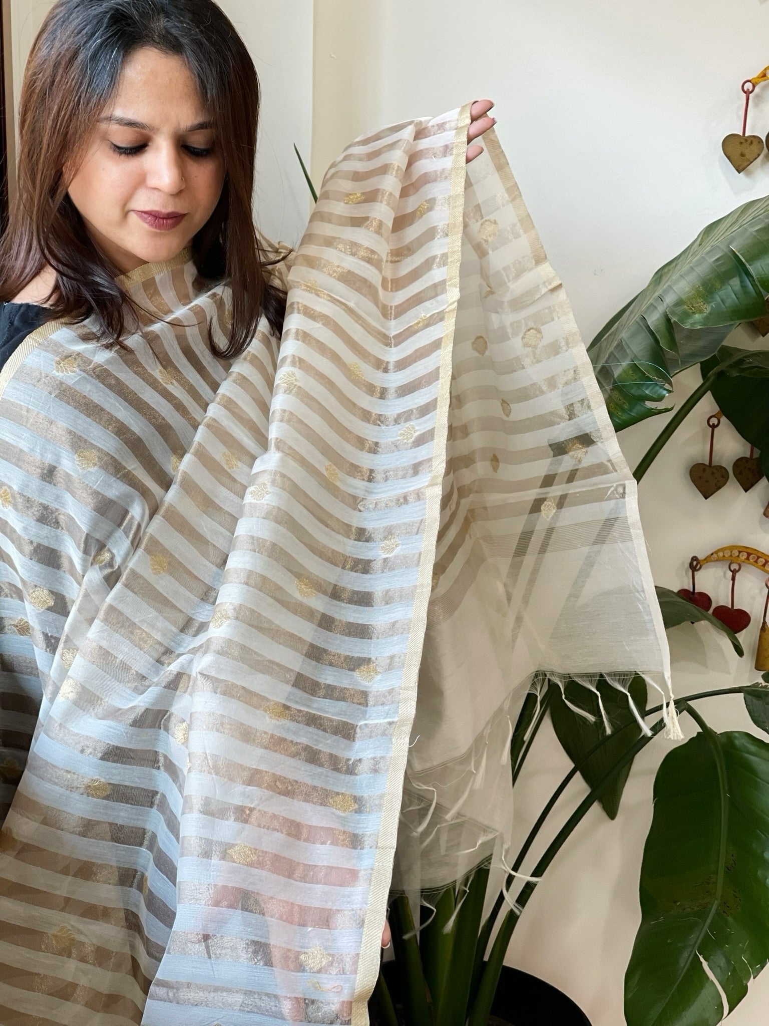 Handwoven Chanderi Zari Dupatta - Masakalee