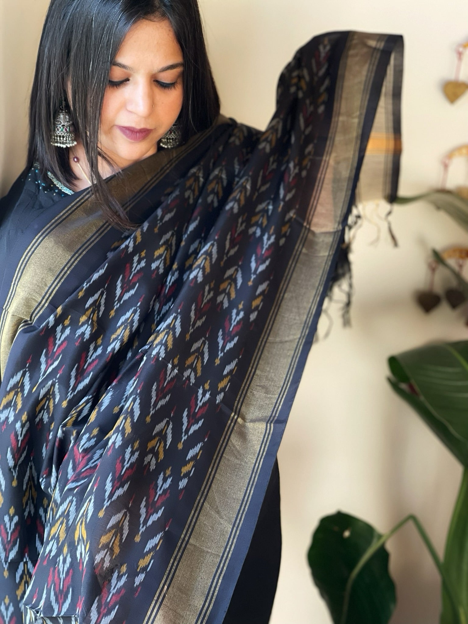 Handwoven Ikat Dupatta Pure Silk - Cotton - Masakalee