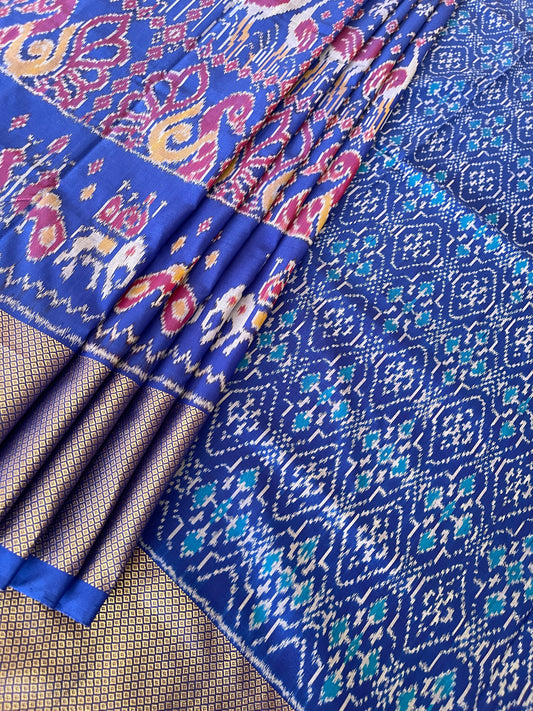 Handwoven Ikat Patola Saree in Pure Silk - Masakalee