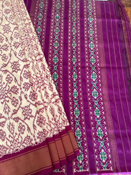 Handwoven Ikat Saree in Pure Silk - Masakalee