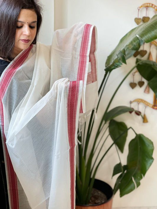Handwoven Mul Chanderi Dupatta with Jamdani Pallu - Masakalee