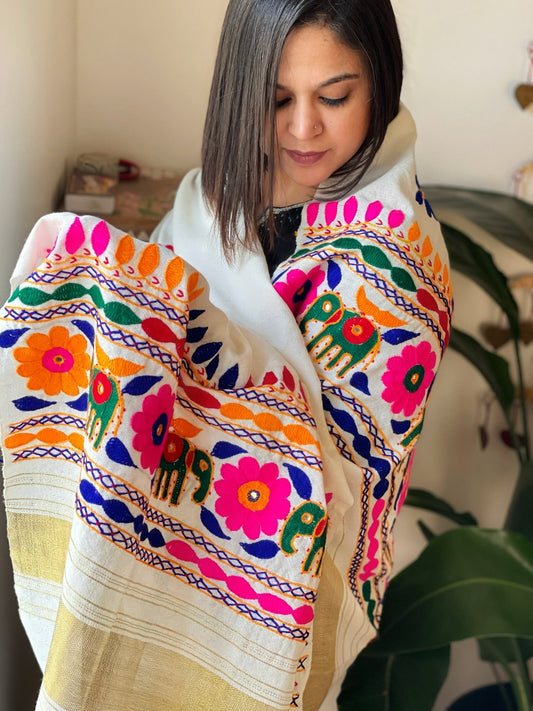 Handwoven Woollen Shawl with Hand Embroidery - Masakalee