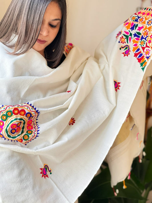 Handwoven Woollen Shawl with Hand Embroidery - Masakalee