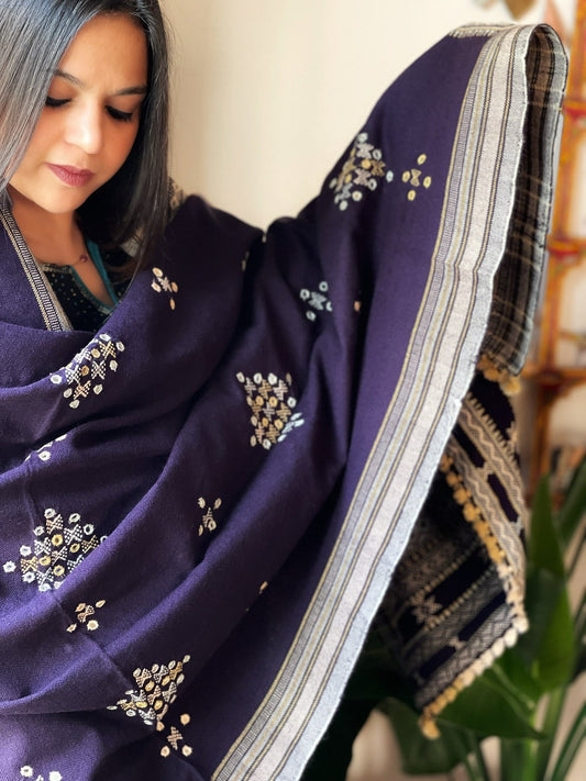 Handwoven Woollen Shawl with Mirror Handwork - Masakalee