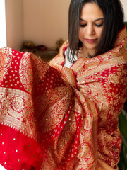 Maroon Neemzari Bandhani Dupatta with Mukaish Handwork in Georgette