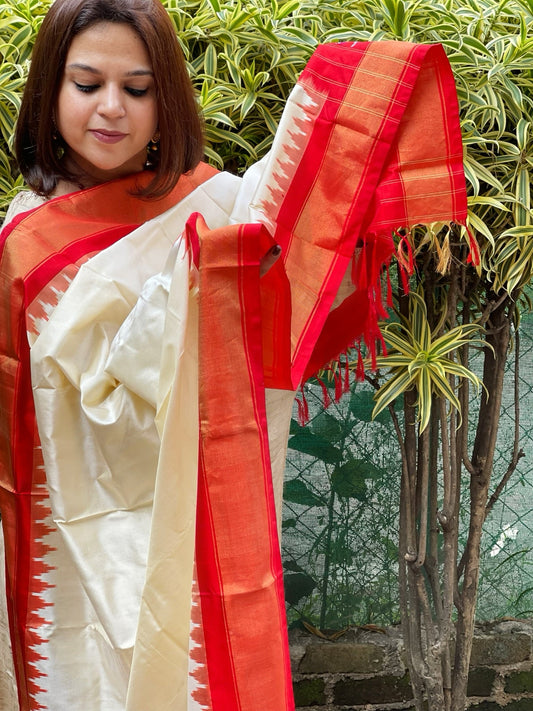 Ivory Handwoven Ikat Dupatta in Pure Silk - Masakalee