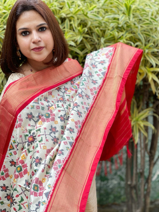 Ivory Handwoven Ikat Dupatta in Pure Silk - Masakalee